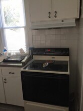 6 Hinsdale St, Unit 1 in Rochester, NY - Foto de edificio - Building Photo