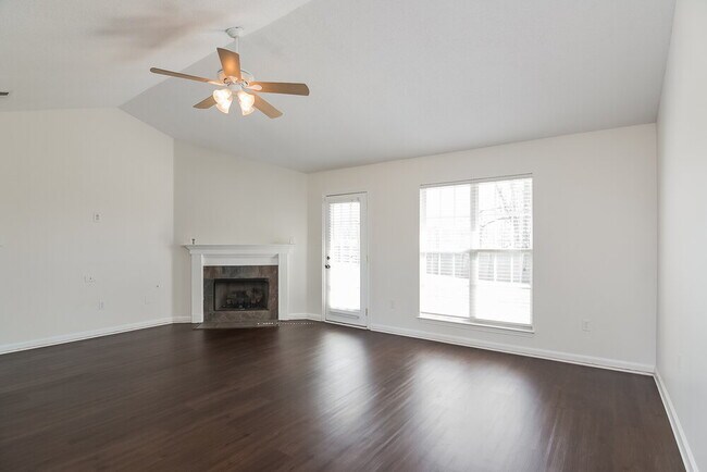 1820 Mary Payton Cove in Southaven, MS - Building Photo - Building Photo