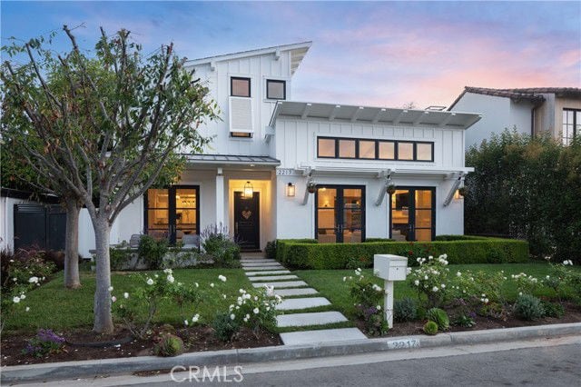 property at 2217 Laurel Pl