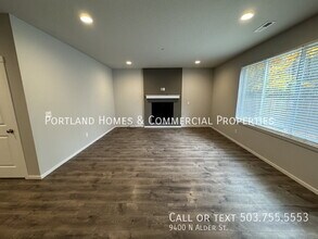 9400 N Alder St in Camas, WA - Foto de edificio - Building Photo