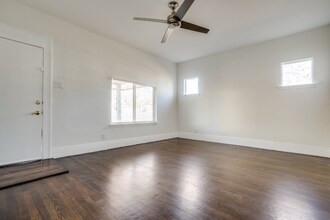648 N Tyler St in Dallas, TX - Building Photo - Building Photo