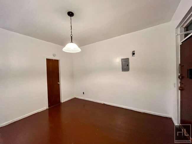 280 Wadsworth Ave, Unit 1 in New York, NY - Building Photo - Building Photo