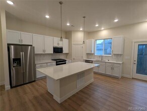 6175 McKinnon Ct in Timnath, CO - Foto de edificio - Building Photo
