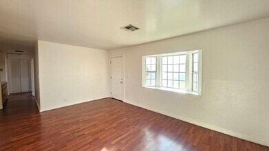 44344 Sundell Ave in Lancaster, CA - Building Photo - Building Photo