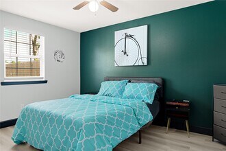 12115 Wood Forest Dr in Houston, TX - Building Photo - Building Photo