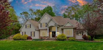 244 Watch Hill in Berlin, CT - Building Photo - Building Photo