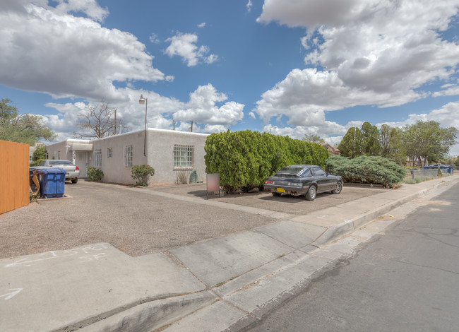 Grove Triplex in Albuquerque, NM - Building Photo - Other