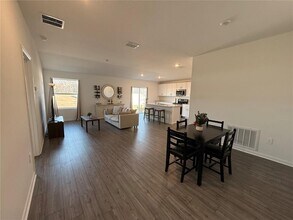 4813 NW 11th St in Ocala, FL - Building Photo - Building Photo