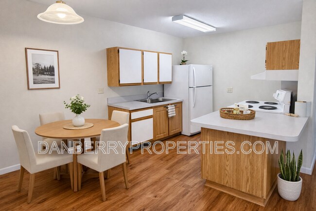 1728 W Market St in Tiffin, OH - Building Photo - Building Photo