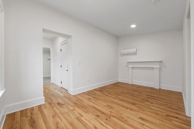 1121 Dayton St in Cincinnati, OH - Building Photo - Building Photo