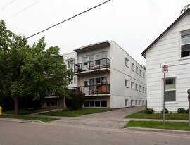 80 William St W in Oshawa, ON - Building Photo