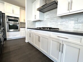 8352 Ridge Ct in San Diego, CA - Building Photo - Building Photo
