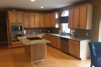 5755 Fairway Dr in Mason, OH - Building Photo - Building Photo