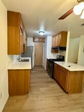 418 Shirley Dr, Unit 418 in San Marcos, CA - Foto de edificio - Building Photo