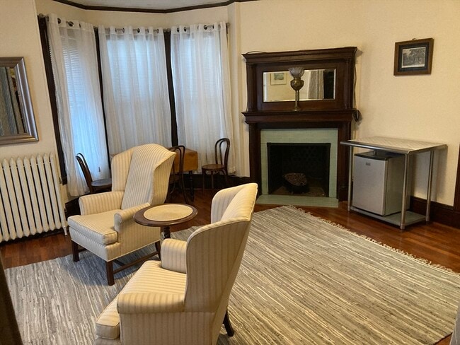 110 Grovers Ave in Winthrop, MA - Building Photo - Building Photo