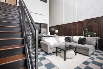 50 West Fourth Residences in Winston-Salem, NC - Building Photo - Interior Photo