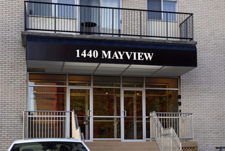 Mayview Towers in Ottawa, ON - Building Photo - Building Photo