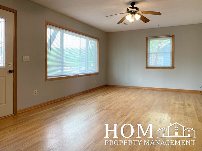 108 Rogers St, Unit 1 in Mankato, MN - Foto de edificio - Building Photo