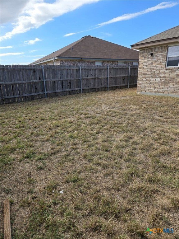 property at 506 Primrose Dr