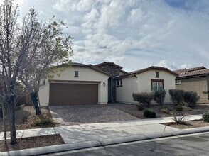 113 Chino Ave in North Las Vegas, NV - Building Photo - Building Photo