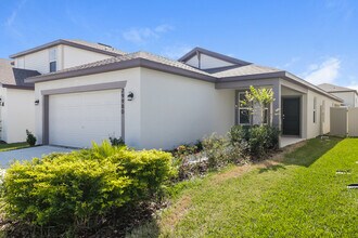 29980 Marquette Ave in Wesley Chapel, FL - Building Photo - Building Photo