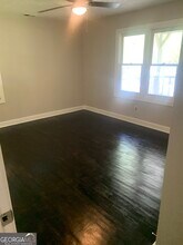 217 Linda Ln SE in Mableton, GA - Building Photo - Building Photo