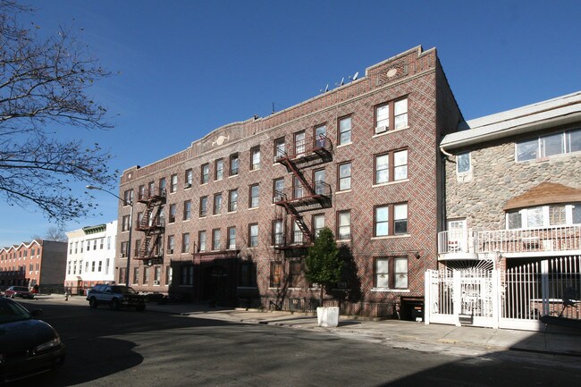 Wilson Court in Brooklyn, NY - Building Photo - Building Photo