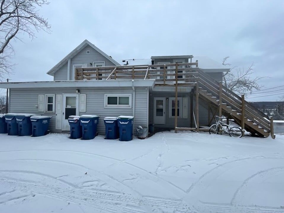 1305 Merrill Ave in Wausau, WI - Building Photo