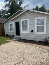 9216 E Avenue P in Houston, TX - Building Photo - Building Photo