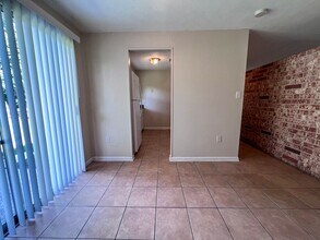 536 NW 34th St in Gainesville, FL - Building Photo - Building Photo