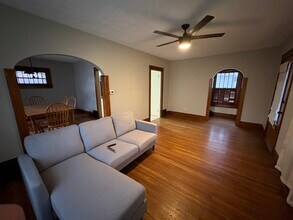 224 Woodside Ave NE in North Canton, OH - Foto de edificio - Building Photo