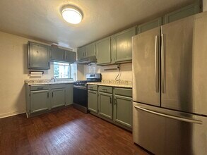 917 Ellsworth St, Unit 2 in Philadelphia, PA - Building Photo - Building Photo