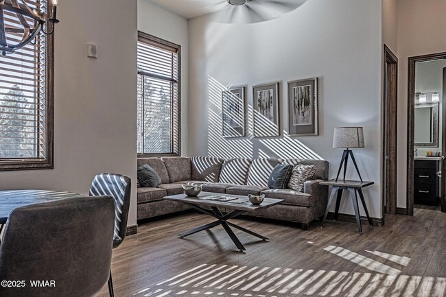 3350 W Sugar Pine Way in Show Low, AZ - Building Photo - Building Photo