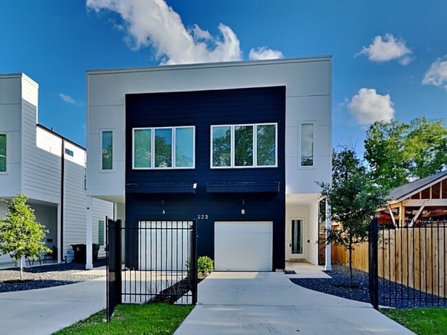 property at 223 Oriole St