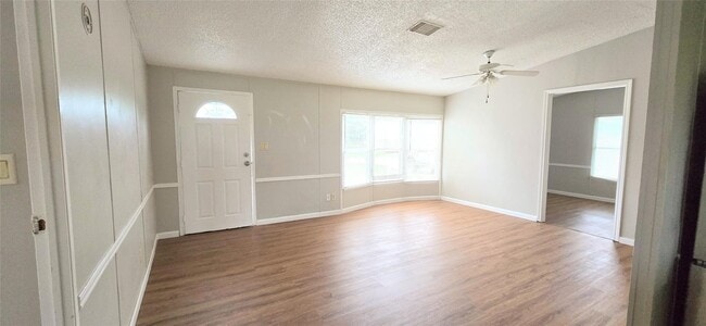 16885 W Lynbrook in Montgomery, TX - Building Photo - Building Photo