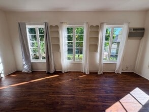 251-251 1/2 N Ivy Ave in Monrovia, CA - Building Photo - Building Photo