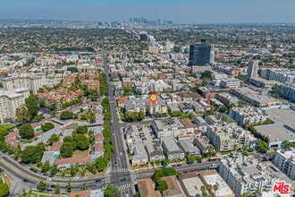 600 Ridgeley Dr in Los Angeles, CA - Building Photo - Building Photo