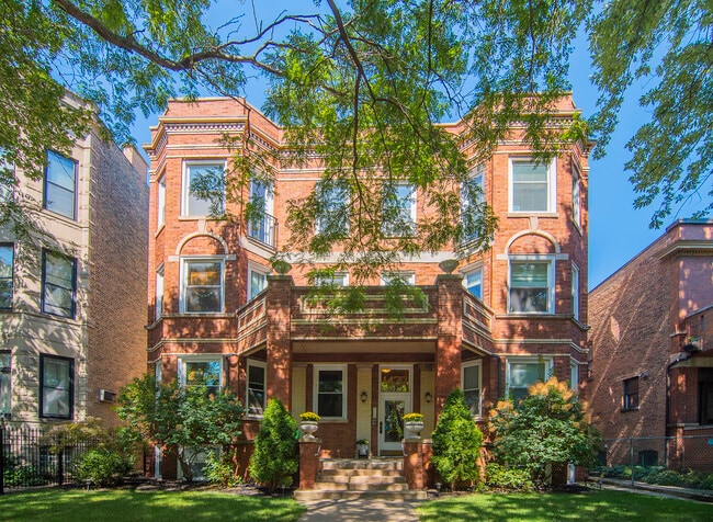 property at 1430 W Cuyler Ave