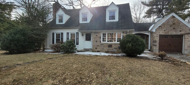 property at 204 Thornwood Rd