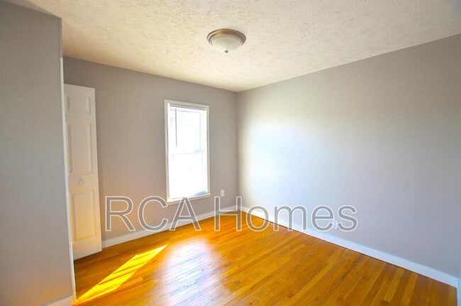 724 E Pleasant Run Pkwy Dr N in Indianapolis, IN - Building Photo - Building Photo