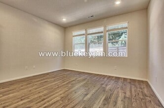 5808 NE 80th Ct in Vancouver, WA - Building Photo - Building Photo