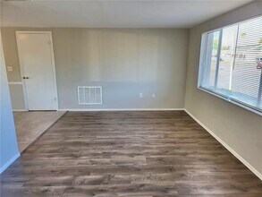 4004 Grayton Dr in New Port Richey, FL - Building Photo - Building Photo