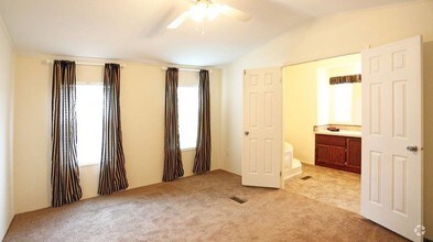 Regency Village in San Antonio, TX - Building Photo - Building Photo
