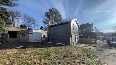 308 9th St in Beaver Falls, PA - Building Photo - Building Photo