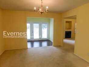 702 Westgate Cir in Williamsburg, VA - Building Photo - Building Photo