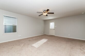 7260 Jebson Pass in San Antonio, TX - Building Photo - Building Photo