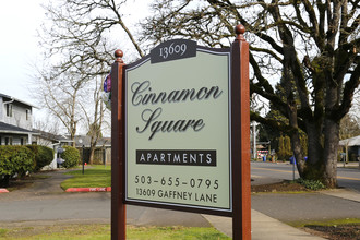 Cinnamon Square Apartments in Oregon City, OR - Building Photo - Building Photo