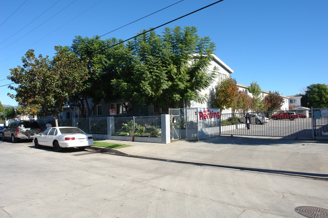 Burnet Avenue in North Hills, CA - Building Photo