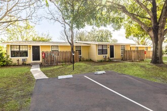 Fountainview Apartments in Haines City, FL - Foto de edificio - Building Photo