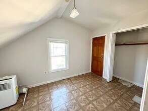 22 Humphreys St in Boston, MA - Building Photo - Building Photo